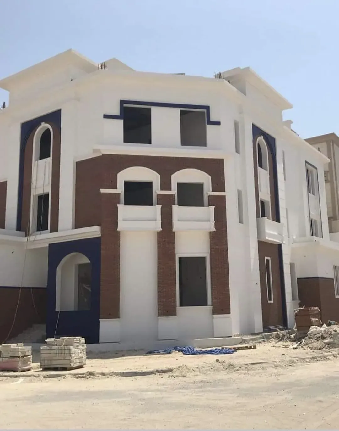 معلم دهانات خارجية للفلل حي البساتين بجدة متخصص وموثوق 