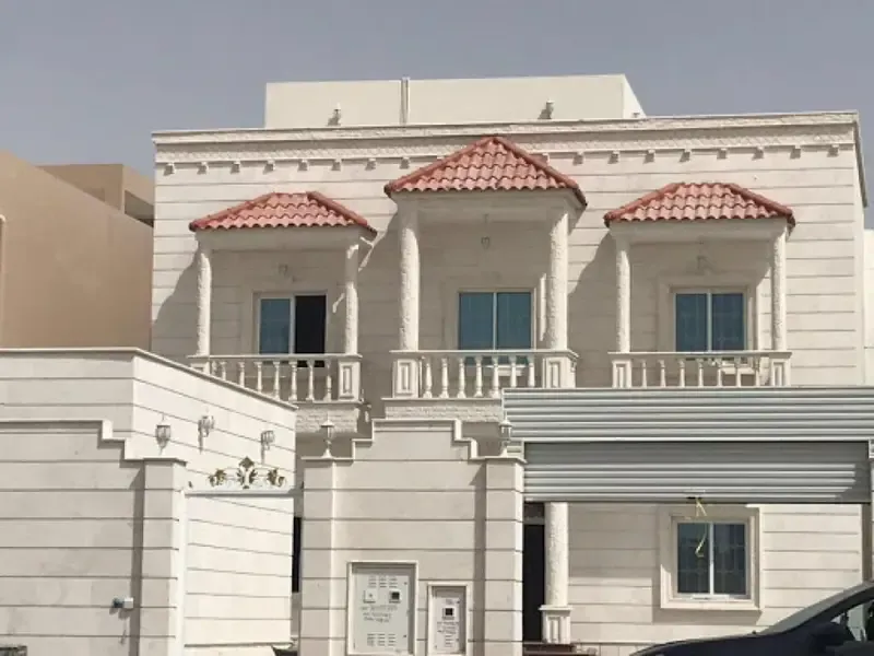 معلم دهانات بروفايل خارجي في حي السنابل في جدة 