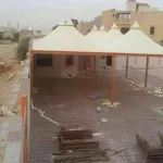تركيب مظلات هرمية في حي الزهراء بجدة 