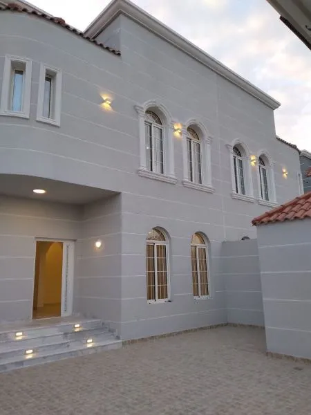 معلم لياسة وترميم وتشطيب المباني السكنية بجدة 