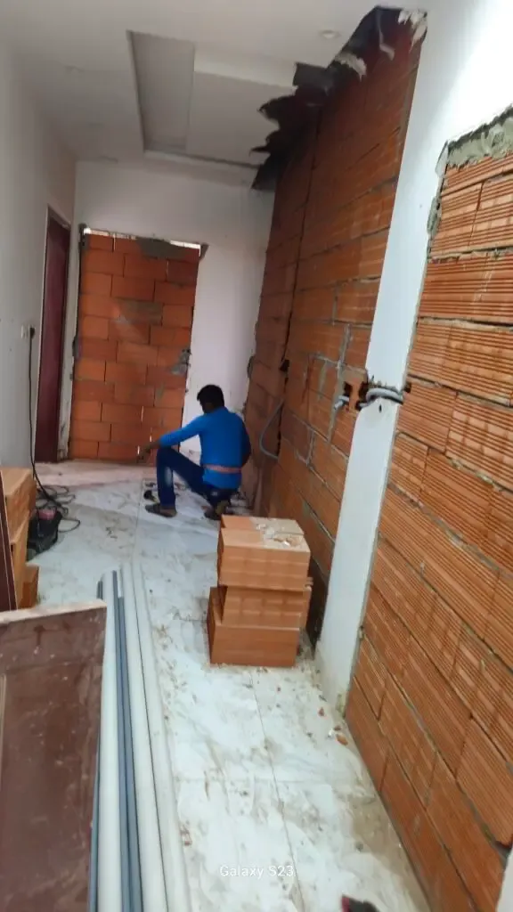 معلم لياسة وترميم وتشطيب المباني السكنية بجدة 