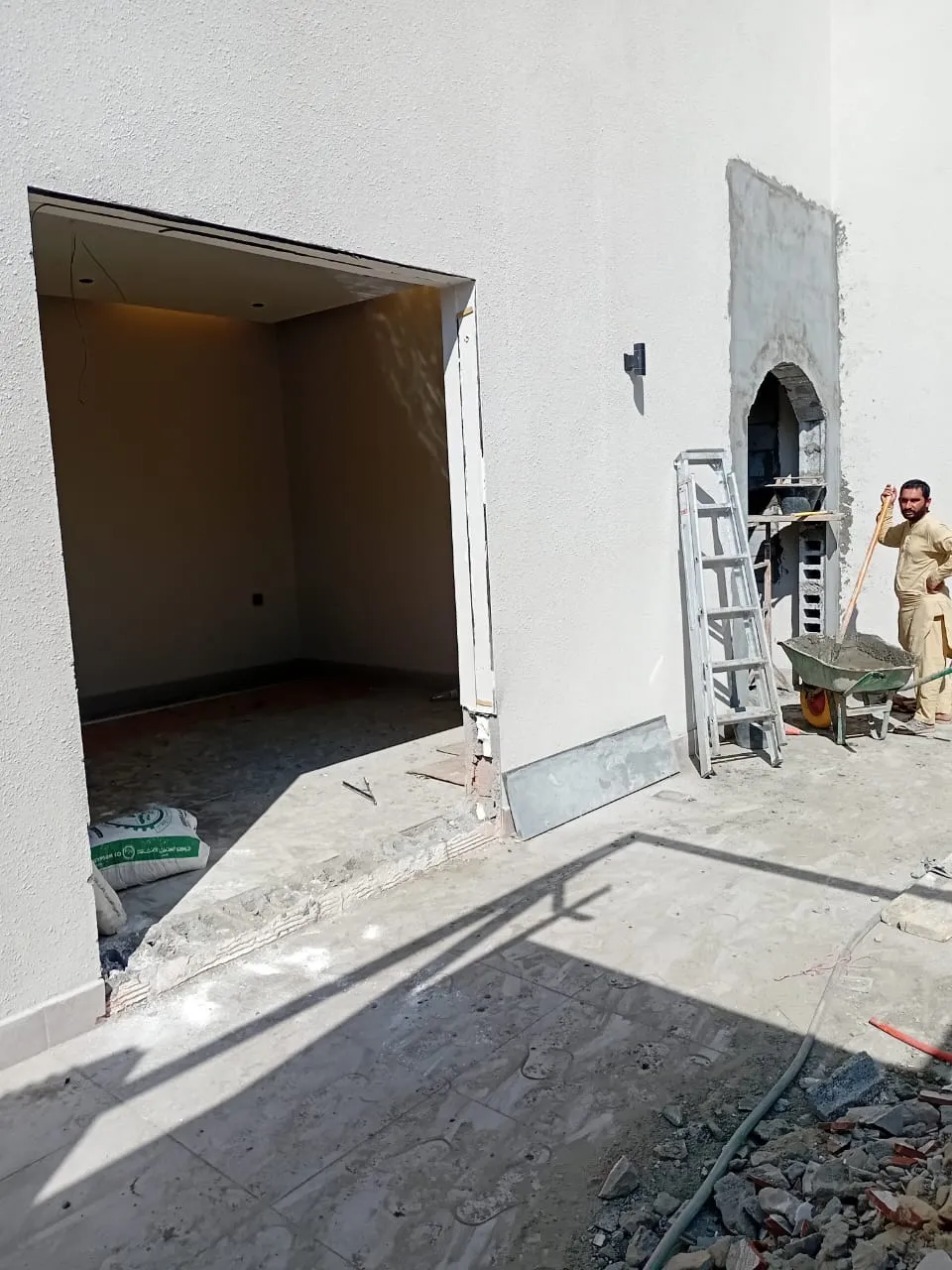 معلم لياسة وترميم وتشطيب المباني السكنية بجدة 