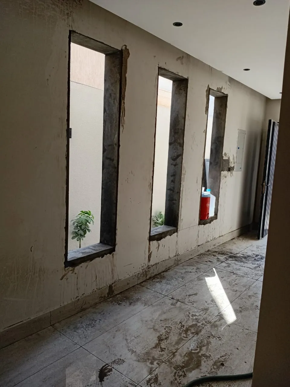 معلم لياسة وترميم وتشطيب المباني السكنية بجدة 