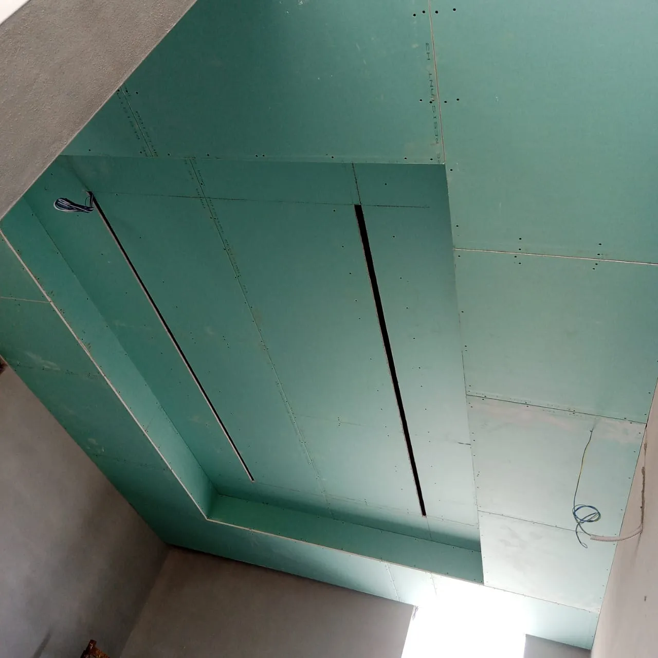 معلمو الديكورات الحديثة والدهانات العصرية في جدة 