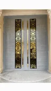 معلم تركيب ابواب كرديوم وشبابيك في جدة  