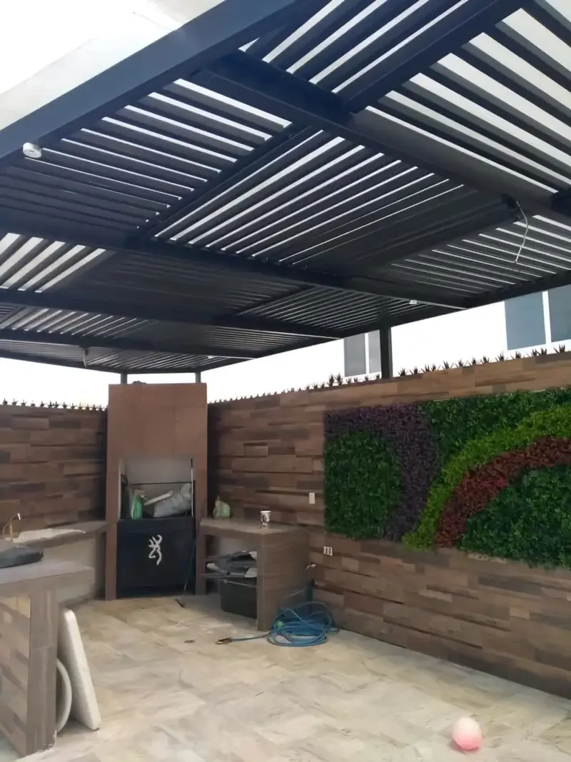 محداد مظلات جلسات خارجية وبرجولات حي الشرفية بجدة 