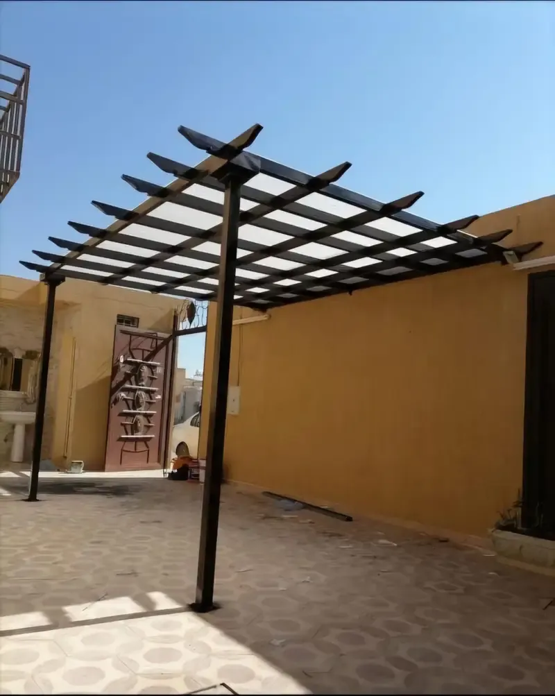 محداد مظلات جلسات خارجية وبرجولات حي الشرفية بجدة 